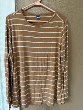 🥳 7/$10!! Old Navy Striped Long Sleeve Tee in Camel and White